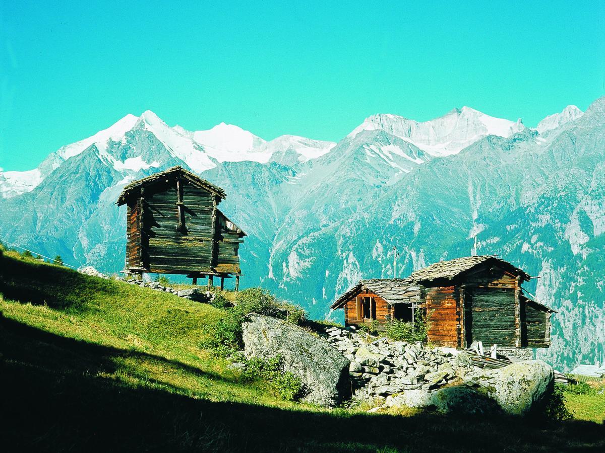Mountain-View Chalet In Heremence With Terrace מראה חיצוני תמונה
